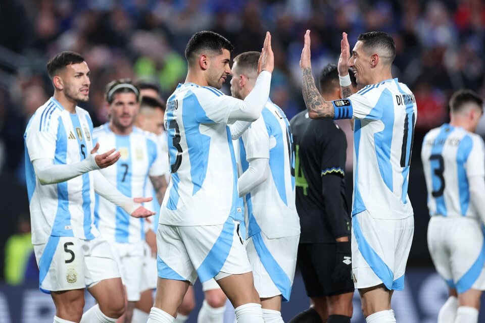 Argentina le ganó 3-0 a El&nbsp;Salvador