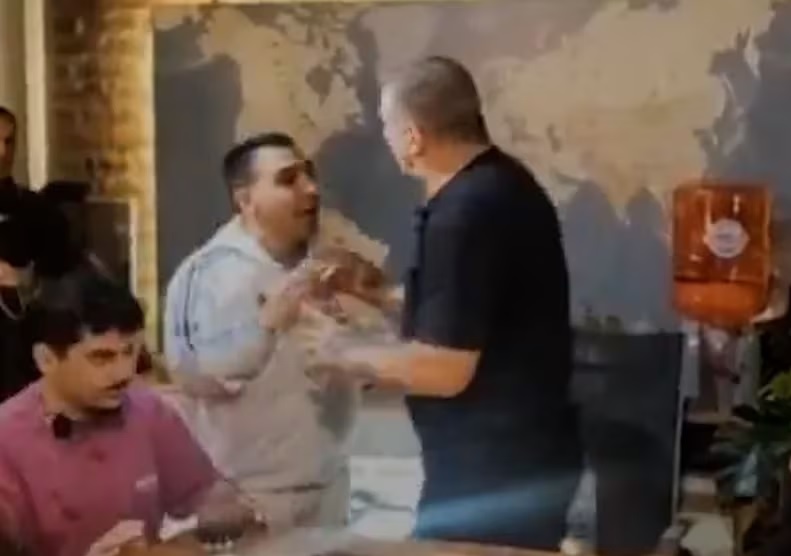 El Turco García a las&nbsp;piñas