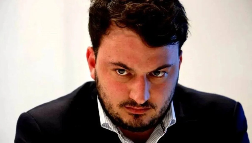 Polémica declaración de un diputado de LLA por el 9 de Julio: «Dejamos atrás los desfiles de travestis comunistas y&nbsp;faloperos