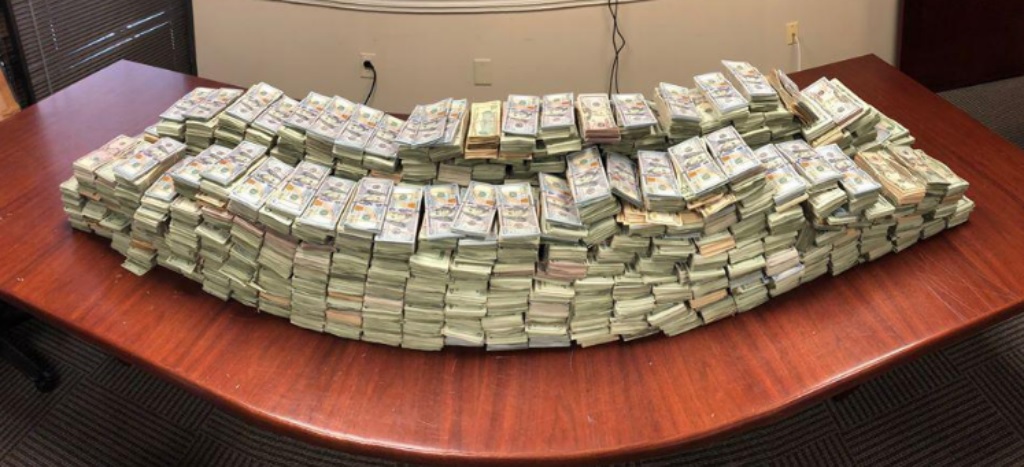 Le depositaron US$ 3 millones por error y los&nbsp;devolvió